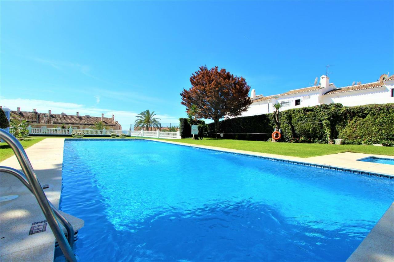 Apartamentos Los Cisnes - 2º Linea De Playa - Perfecta Ubicacion Benalmádena Exterior foto
